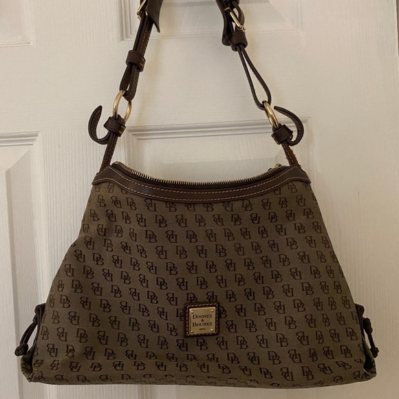 Dooney & Bourke Purse - Picture 1 of 1